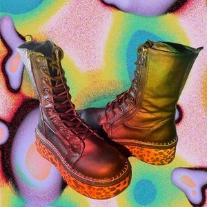 Demonia shoes Black w/ Leopard Prints 🐆

Paid 89.99$